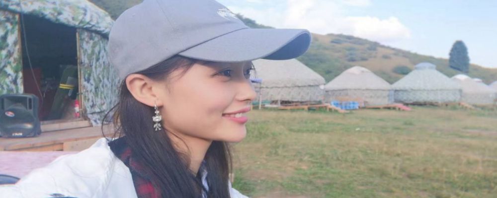 闺房术老司机舔脚舔肛样样精 新疆美女主播杨敏伺候金主爸爸视频曝光流出