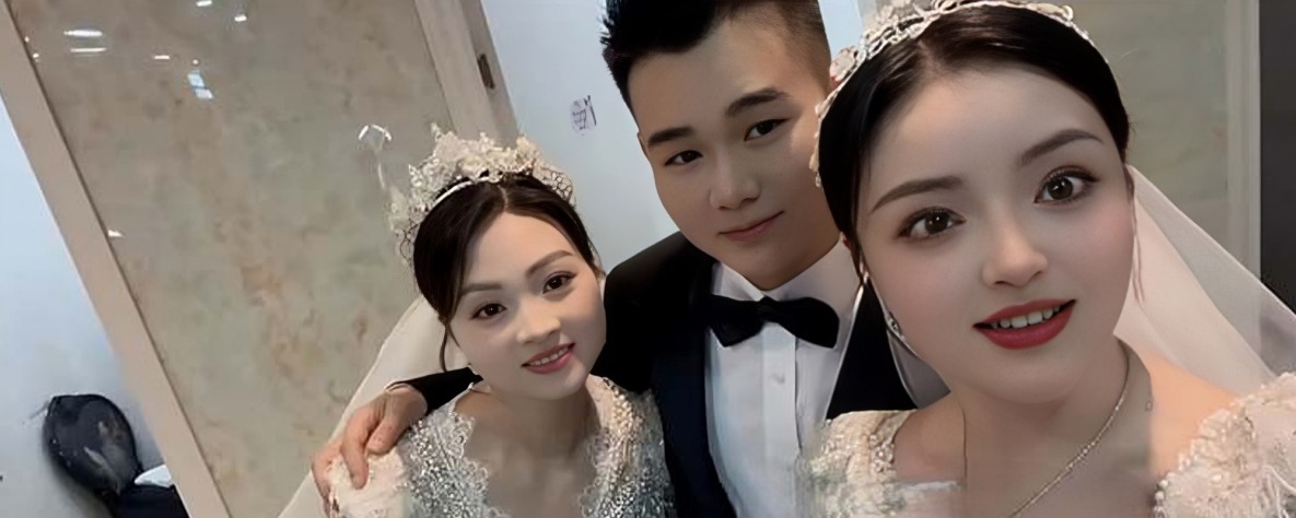 震惊三观 一夫二妻探寻最美妙的性福方式 贵州毕节吴海军与周艳陈明菊结为夫妻并曝出双飞视频