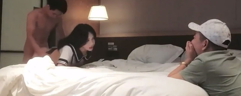 极品淫妻被绿帽老公贡献给大屌单男 酒店身穿JK制服被大屌爆操中出 超淫乱派对尽情释放人性