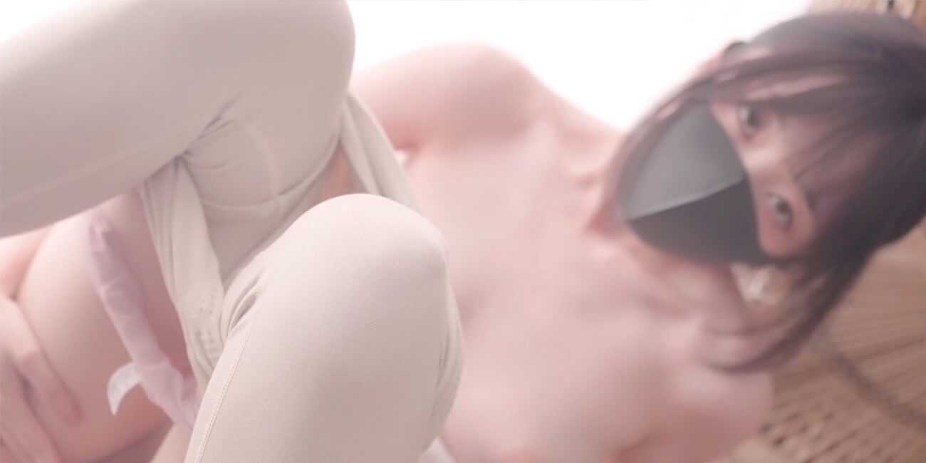 假日瑜伽!!玩偶姐姐HongKongDoll炒币破产后 P站复出首部作品!紧身瑜伽服 性感骆驼趾 重磅流出!!